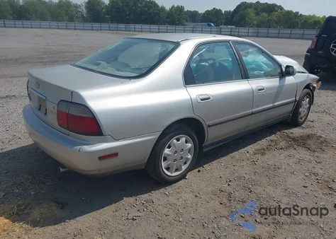 1997 Honda Accord Lx from USA, damaged, VIN 1HGCD5638VA001075